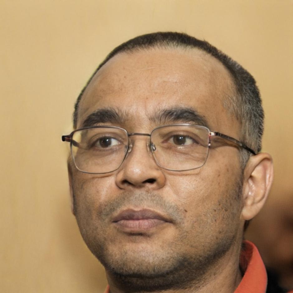 Ricardo Morales, Financial Data Interpretation Instructor